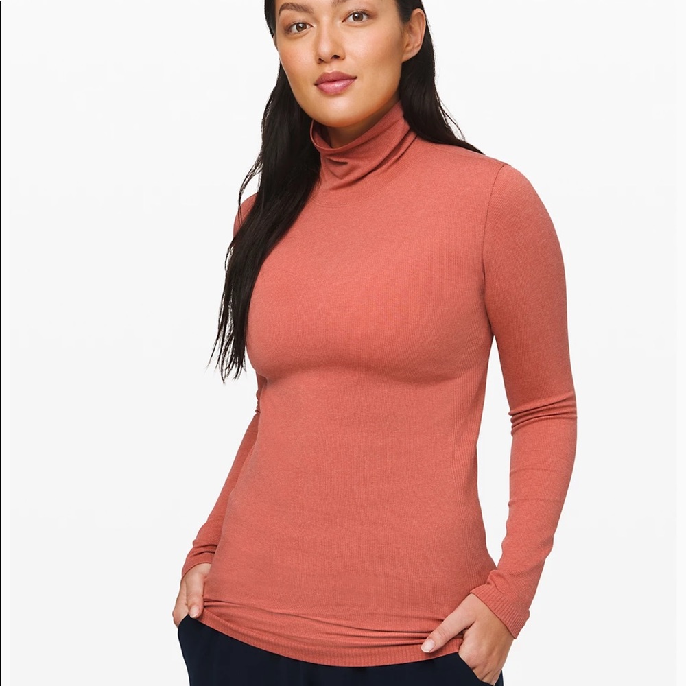 Lululemon Yin Vibes Turtleneck